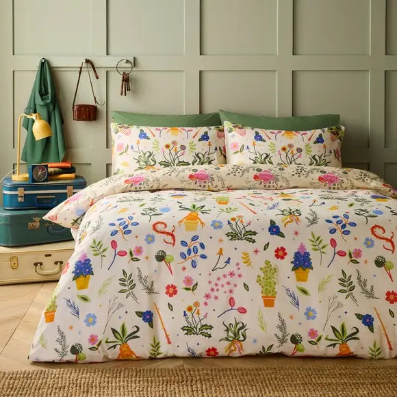 Harry Potter Herbology 100% Cotton Reversible Duvet Cover and Pillowcase Set Dunelm