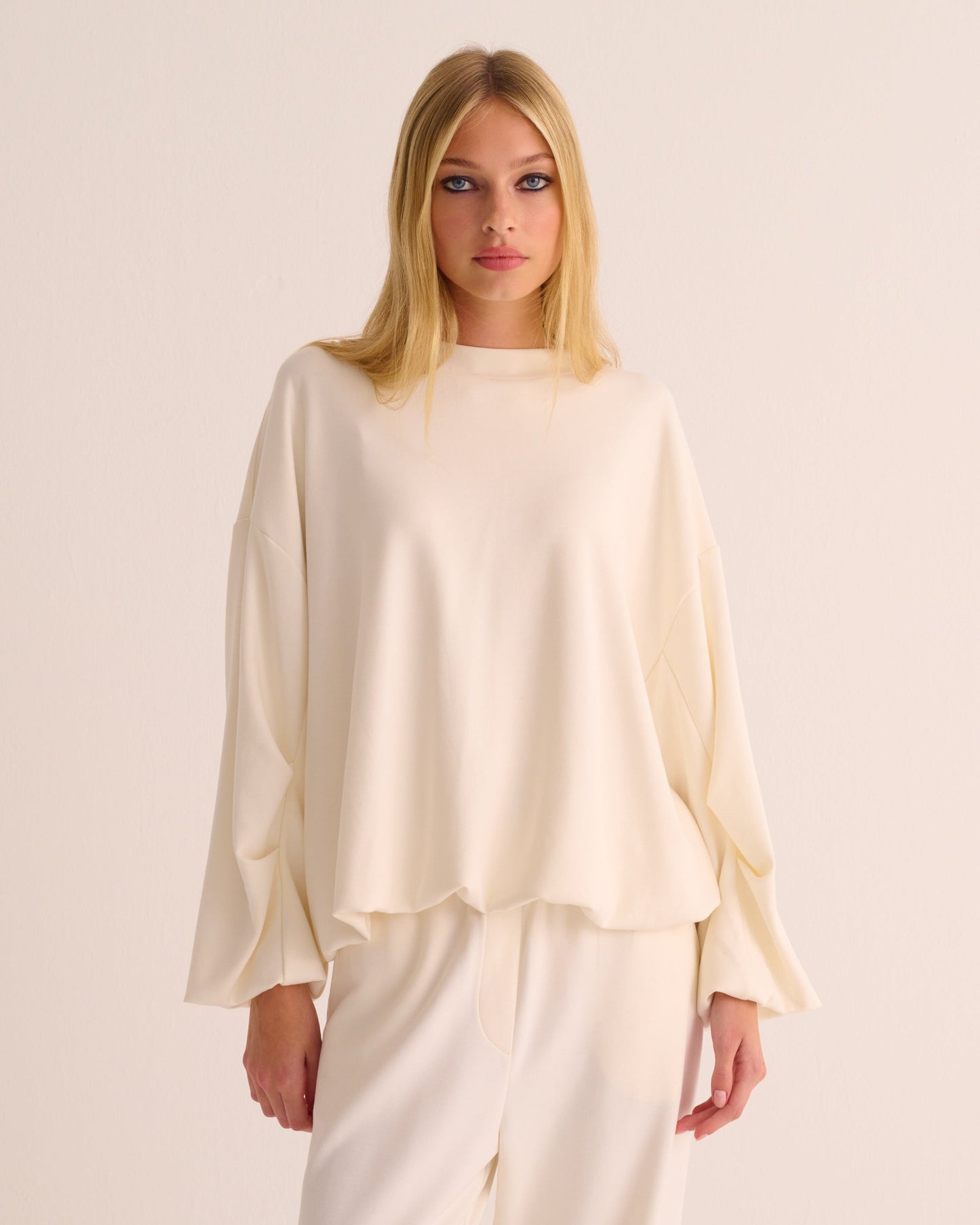 Cloud Dancer Organic Cotton Sweatshirt MAMU Dream