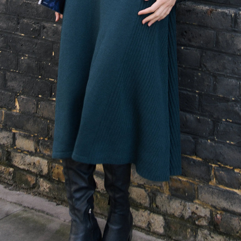 Knitted A-Line Midi Skirt With Ribbed Details Paisie