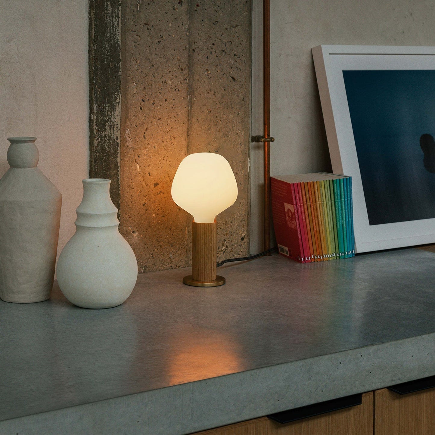 Knuckle Table Lamp in Oak + Enno Tala