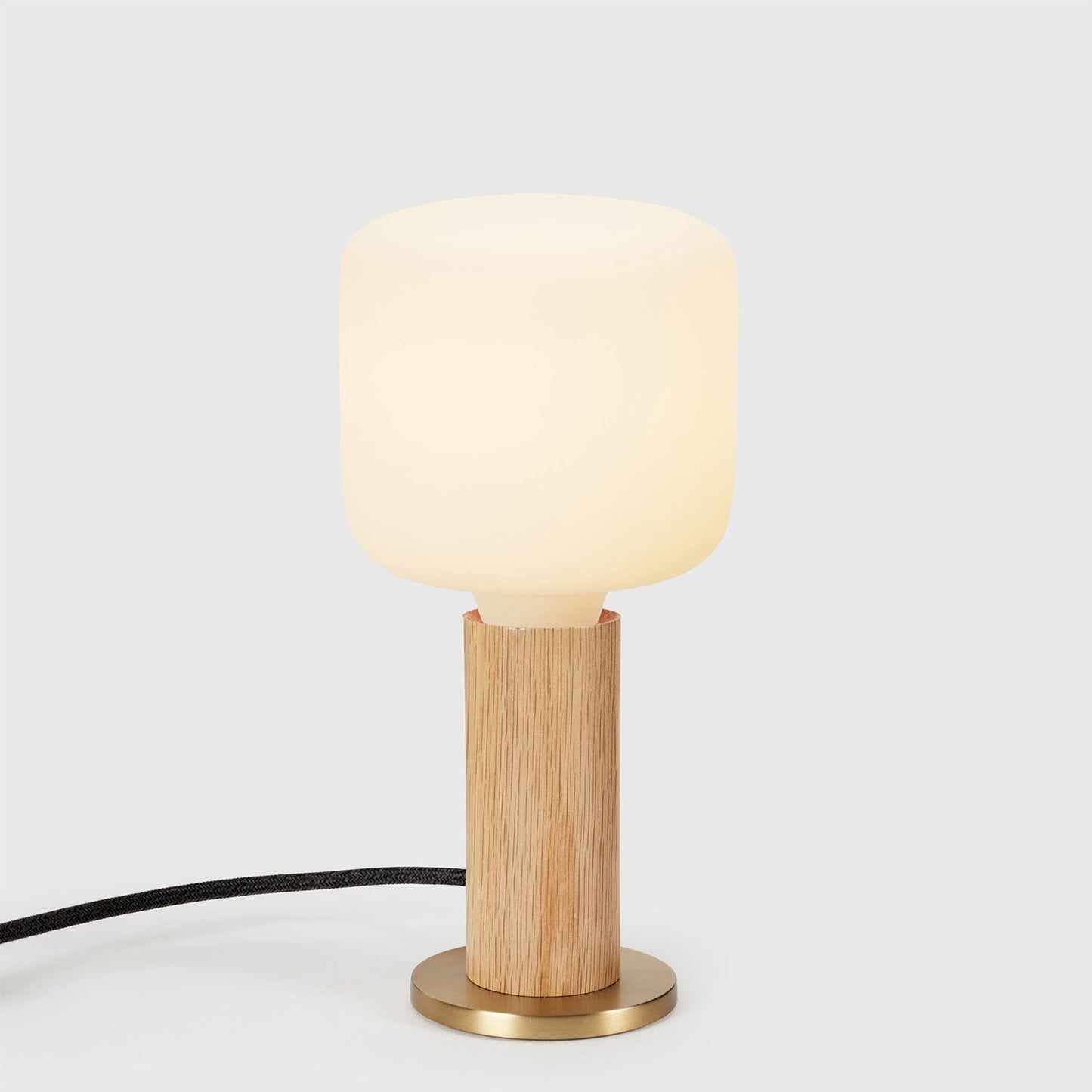 Knuckle Table Lamp in Oak + Oblo Tala