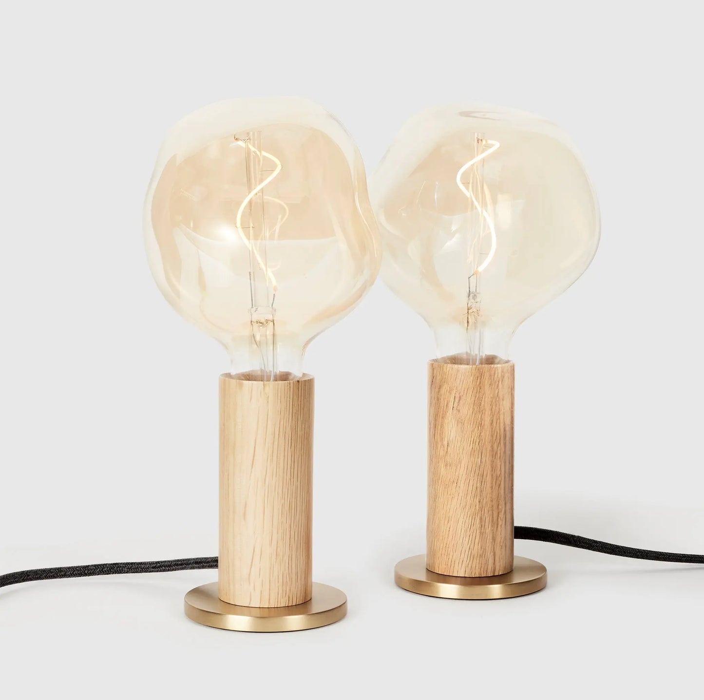 Knuckle Table Lamp in Oak + Voronoi I - Set of 2 Tala