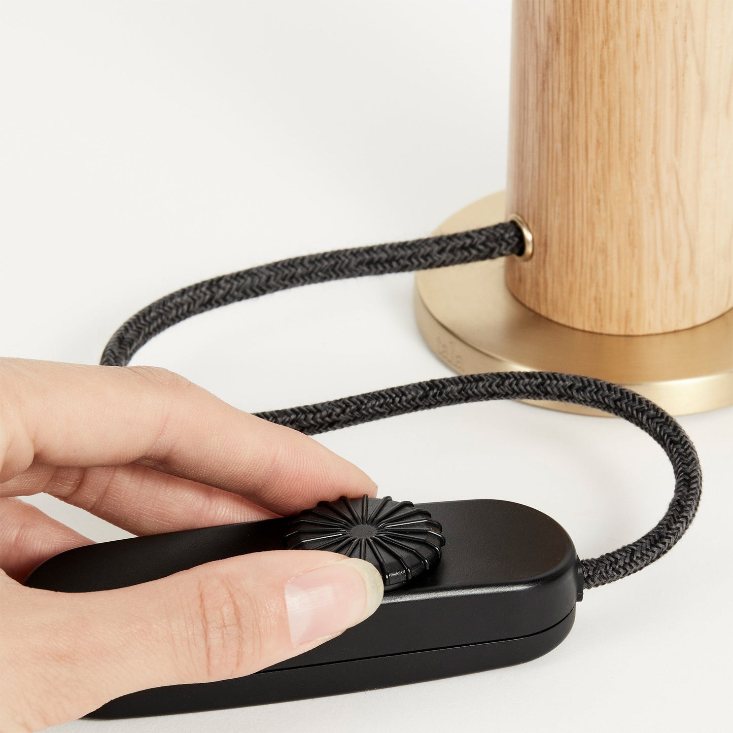Knuckle Table Lamp in Oak + Oval Dim to Warm Tala
