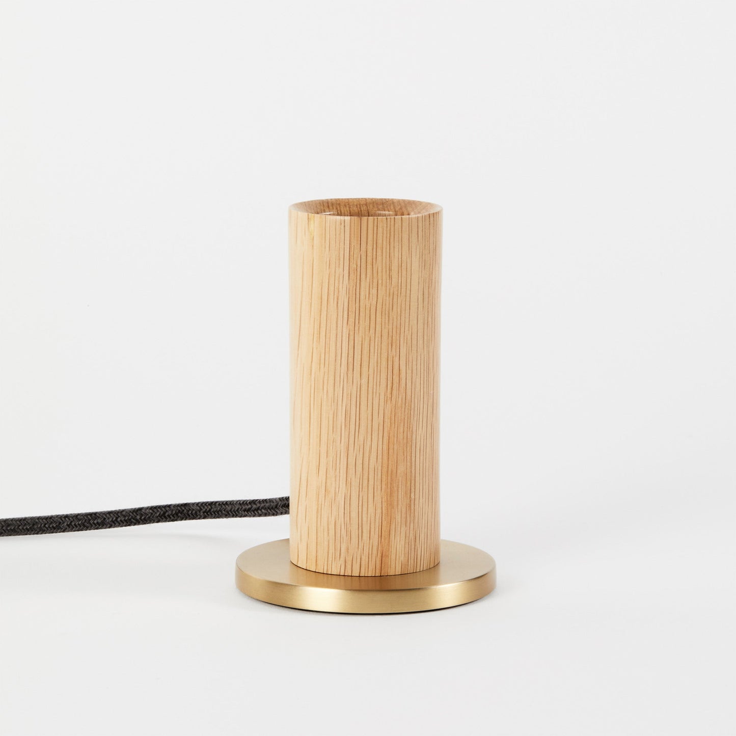 Knuckle Table Lamp in Oak + Noma Tala
