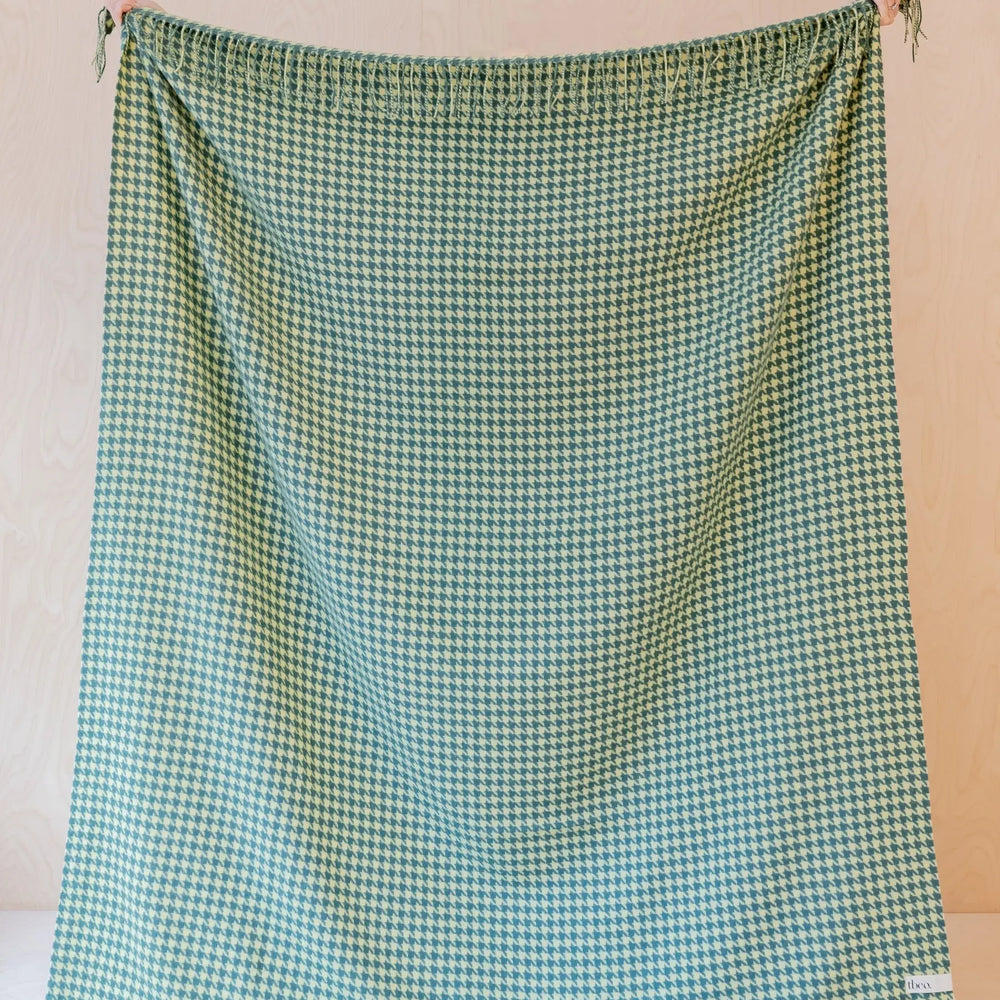 Lambswool Blanket in Lime Houndstooth TartanBlanketCo