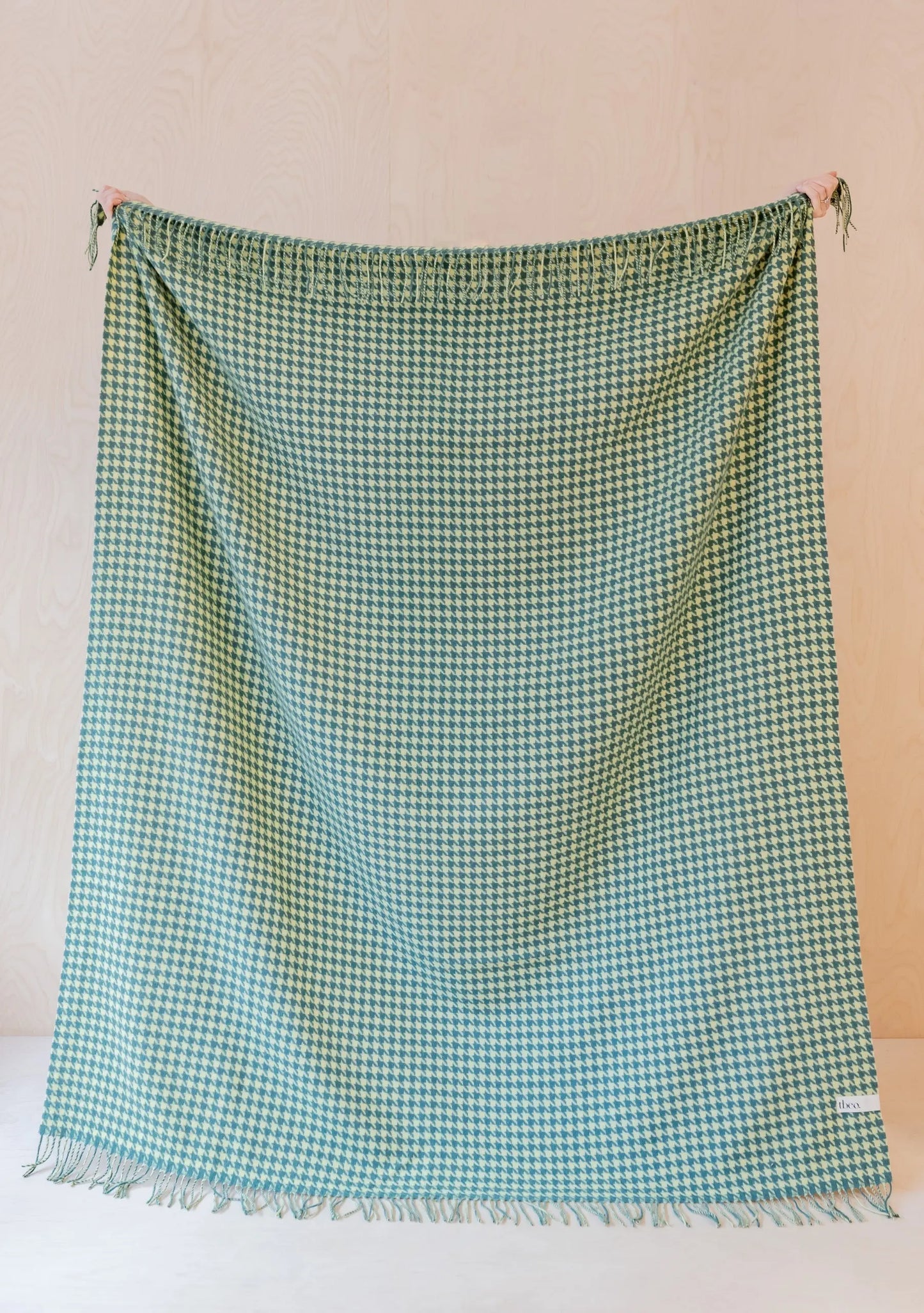 Lambswool Blanket in Lime Houndstooth TartanBlanketCo