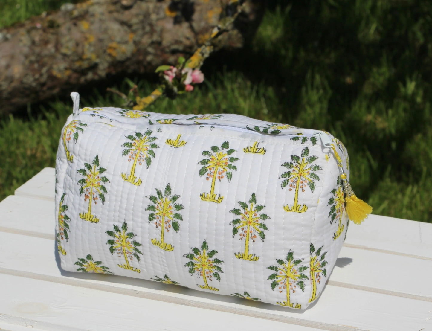Lemon yellow - Wash Bag WooWoo London