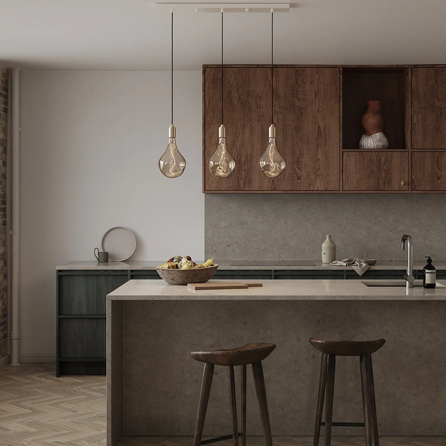 Linear Triple Pendant in Brass Tala