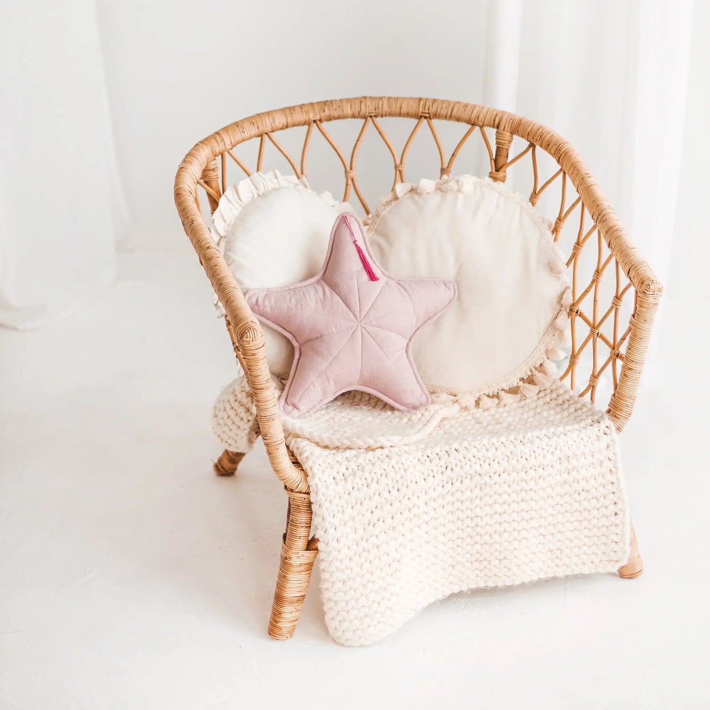 Linen Sea Star Pillow – Pink Throw Pillow for Coastal & Beach Decor MINICAMP
