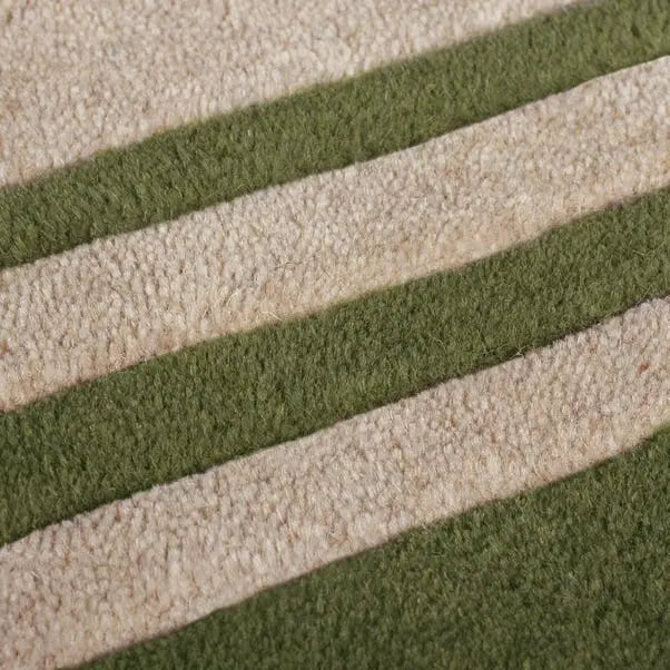 Lois Scallop Border Wool Circle Rug Dunelm