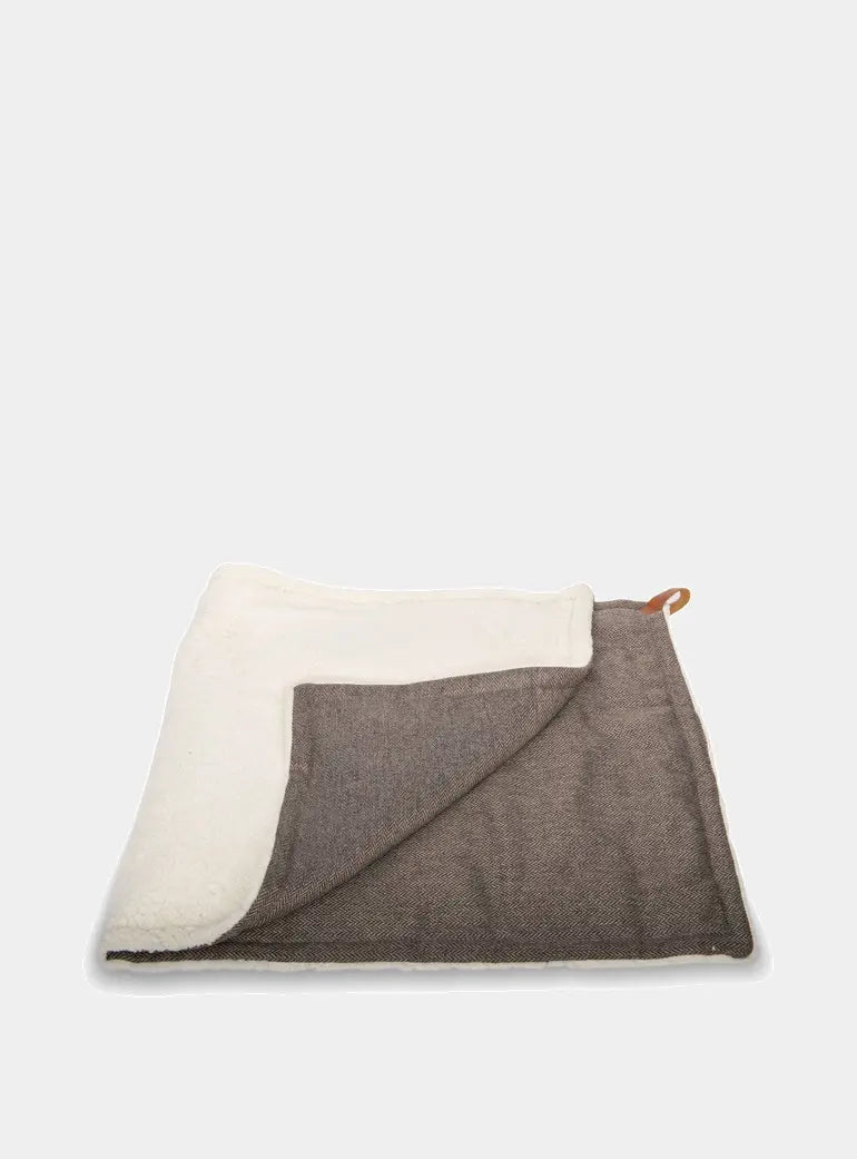 Luxury Washable Tweed Dog Blanket | Lincoln Ralph & Co