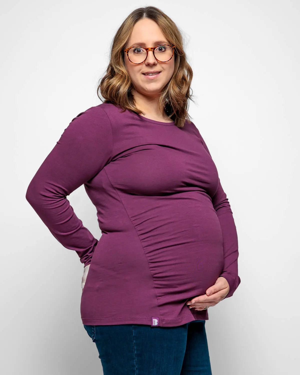 MATERNITY LONG SLEEVE TOP IN PLUM Bshirt