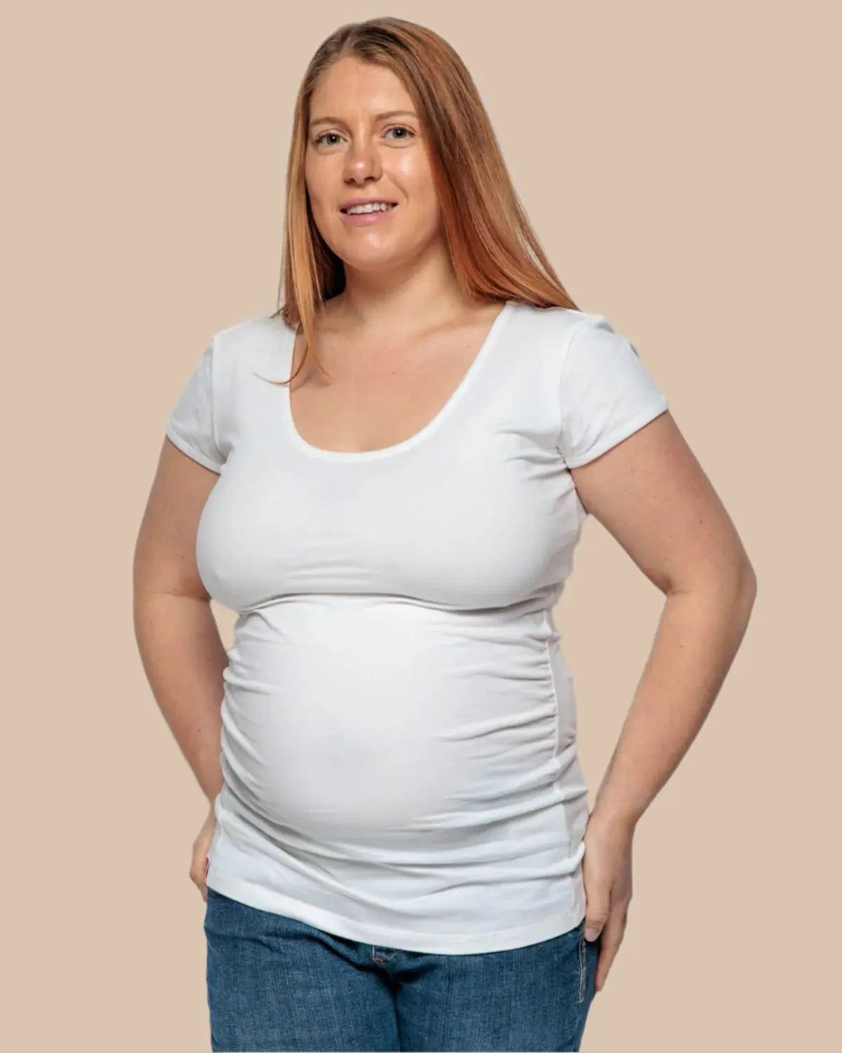 MATERNITY SHORT SLEEVE TSHIRT IN WHITE Bshirt