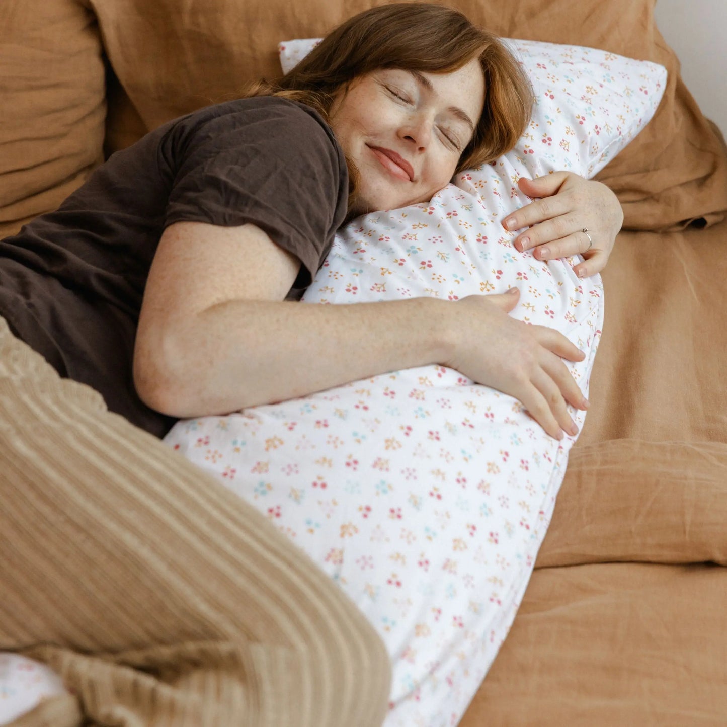 MINICAMP Full Body Pillow for Sleeping & Lumbar Support with Organic Cover in Milk White MINICAMP