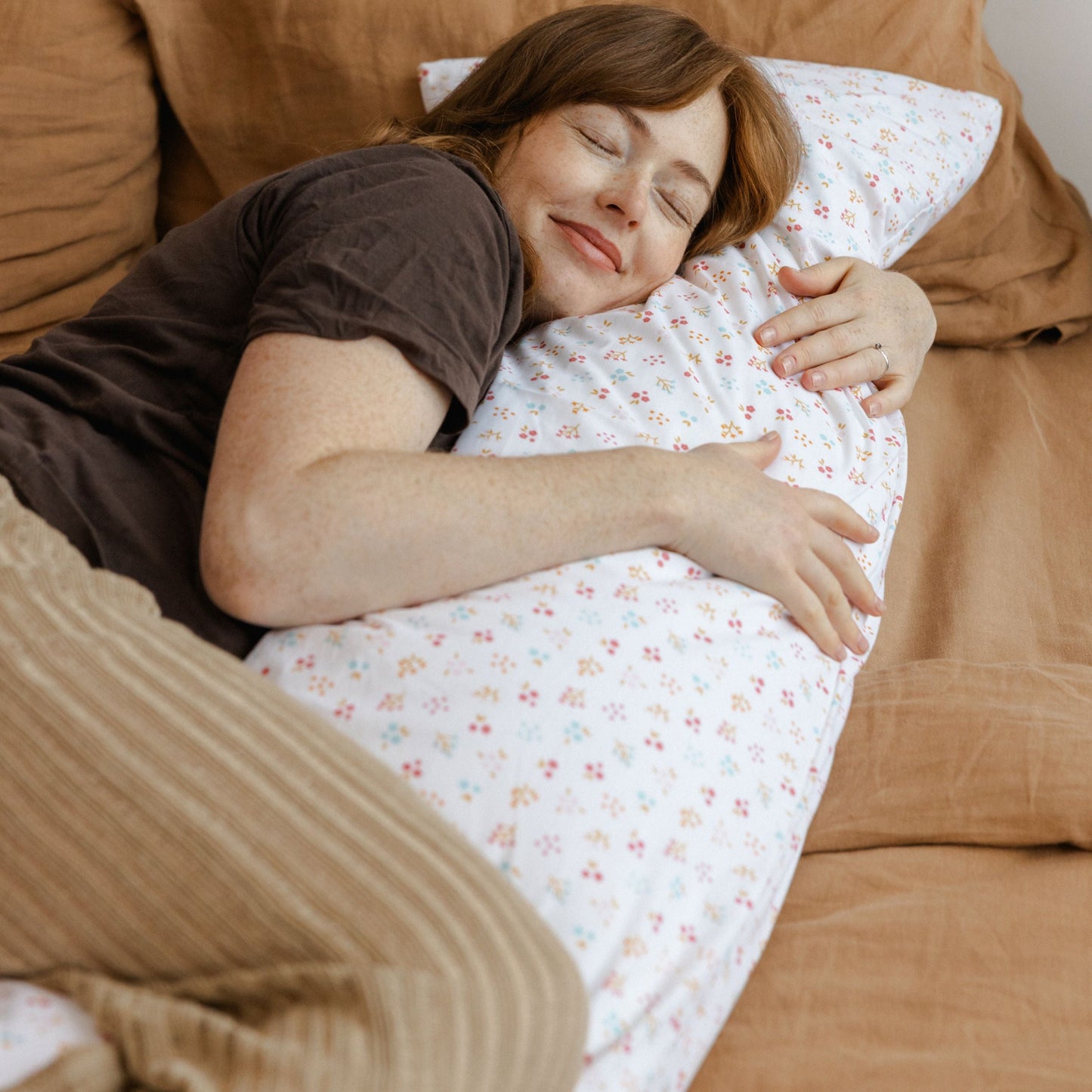 MINICAMP Full Body Pillow for Sleeping & Lumbar Support with Organic Cover in Milk White MINICAMP