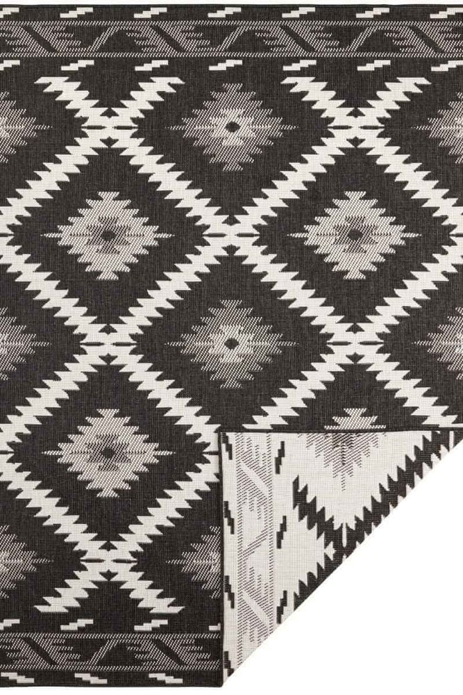 Malibu Reversible Indoor-Outdoor Rug Diamond Design The Rugs