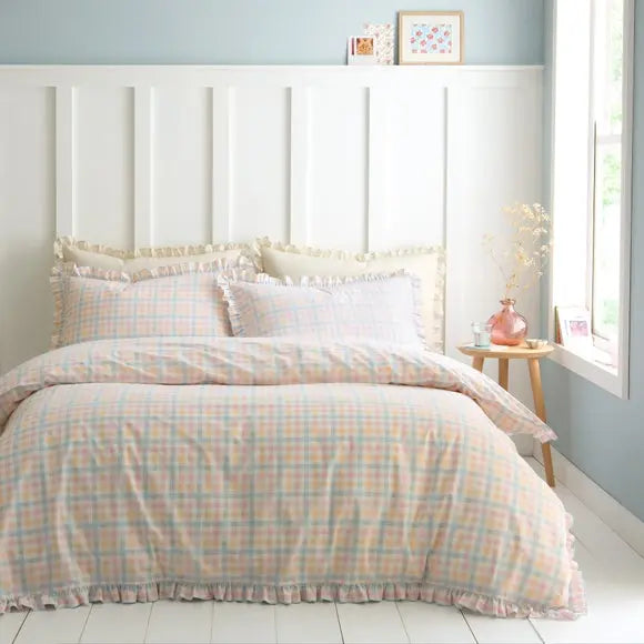 Mila Gingham 100% Cotton Duvet Cover and Pillowcase Set Dunelm