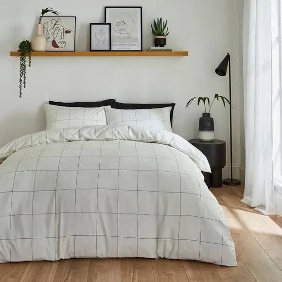 Monochrome Duvet Cover & Pillowcase Set Dunelm