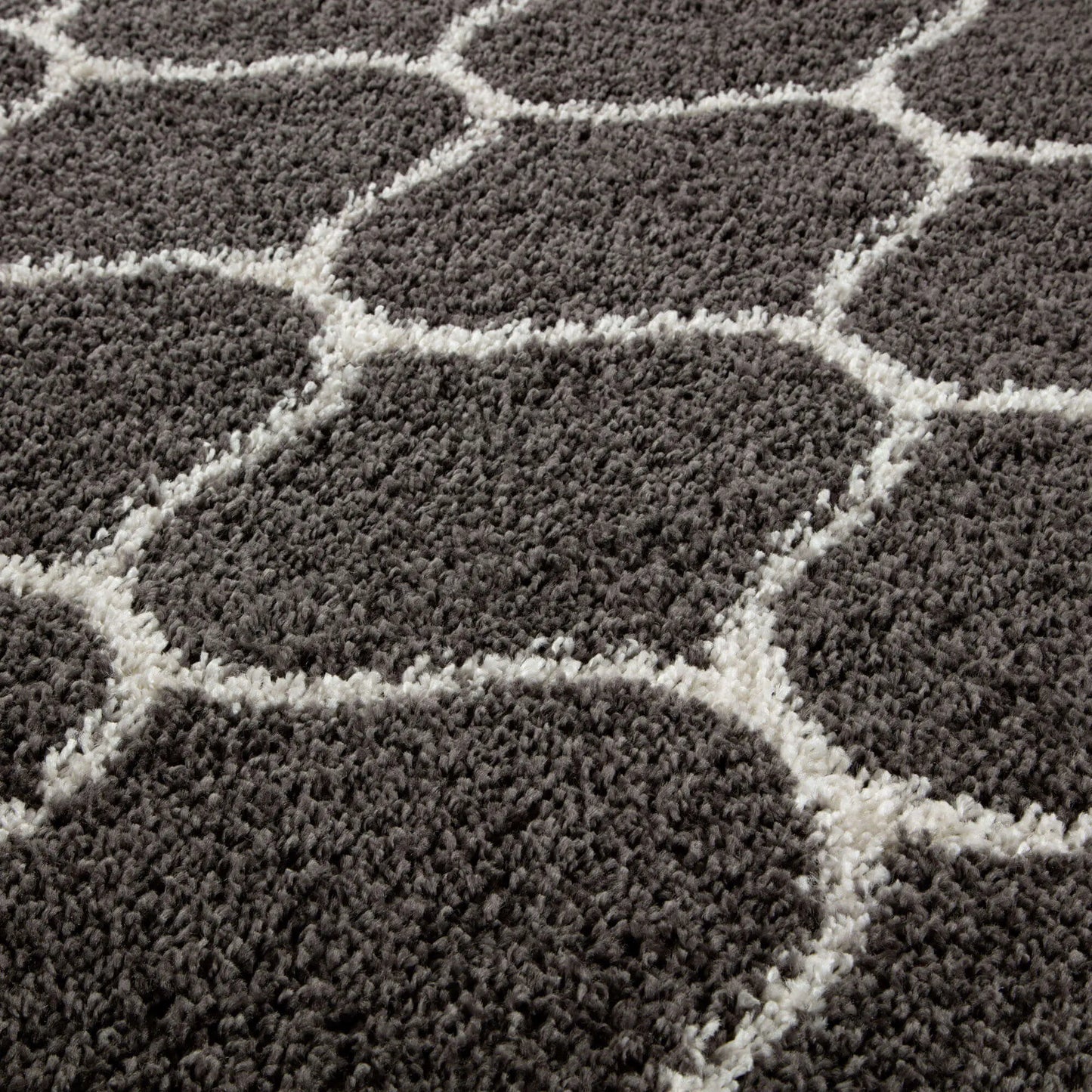 Moroccan Dark Grey Shaggy Rug | 640 The Rugs
