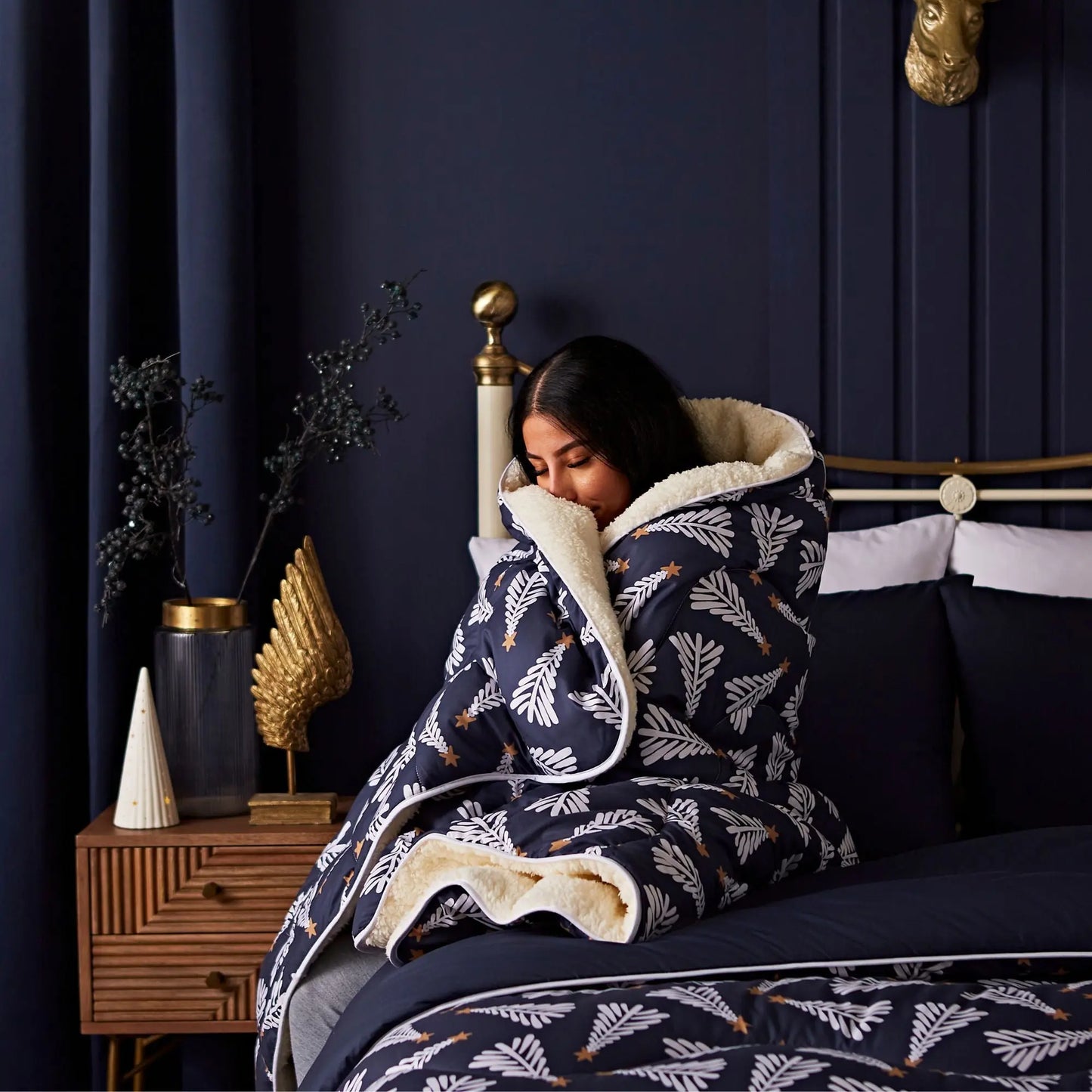 Night Lark  Cosy Sherpa Throw Festive Trees The Fine Bedding Company