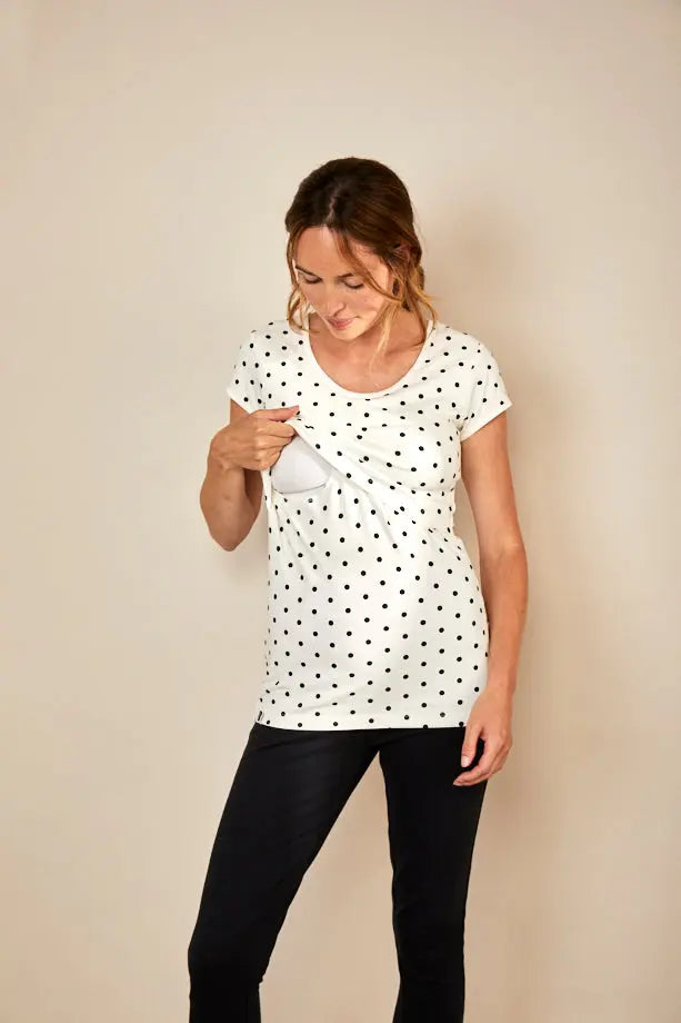 Nursing short sleeve t-shirt in White/Black Spots Bshirt