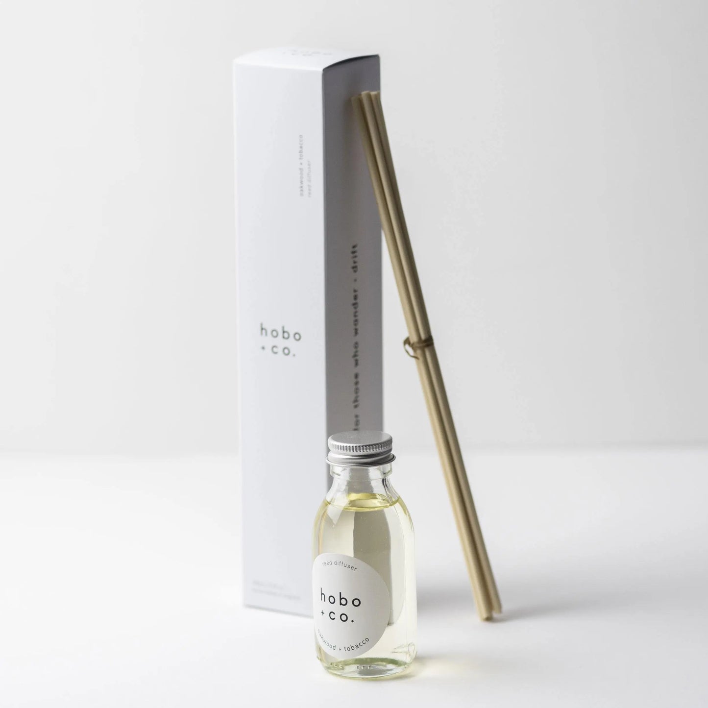 Oakwood and Tobacco Reed Diffuser hobo + co.