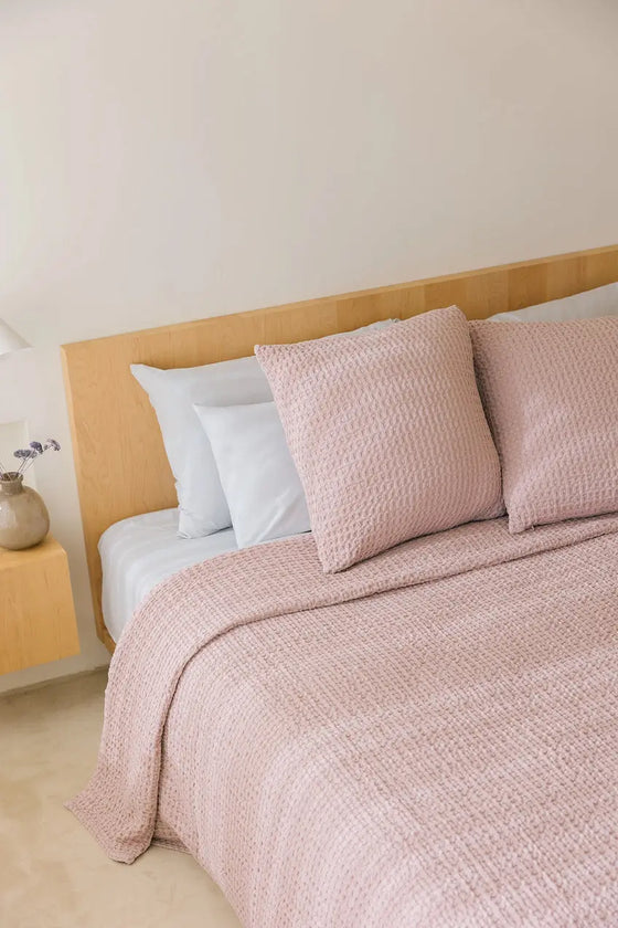 Old Pink Santa Luzia Waffle Bedspreads Torres Novas