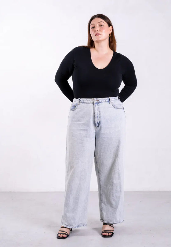 Organic Cotton Long Sleeve V-Neck Bodysuit, Black Pantee