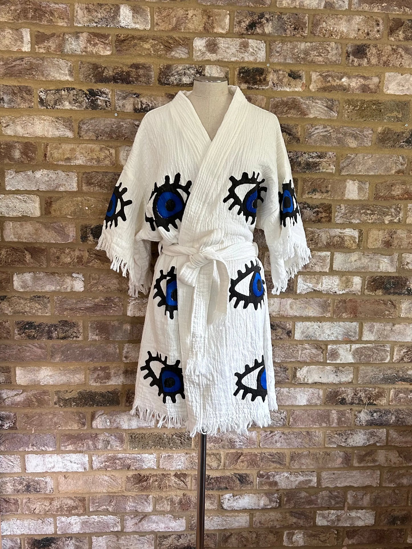 Organic Kimono in White with Dark Blue & Black Eye: Short Loome Lifestyle