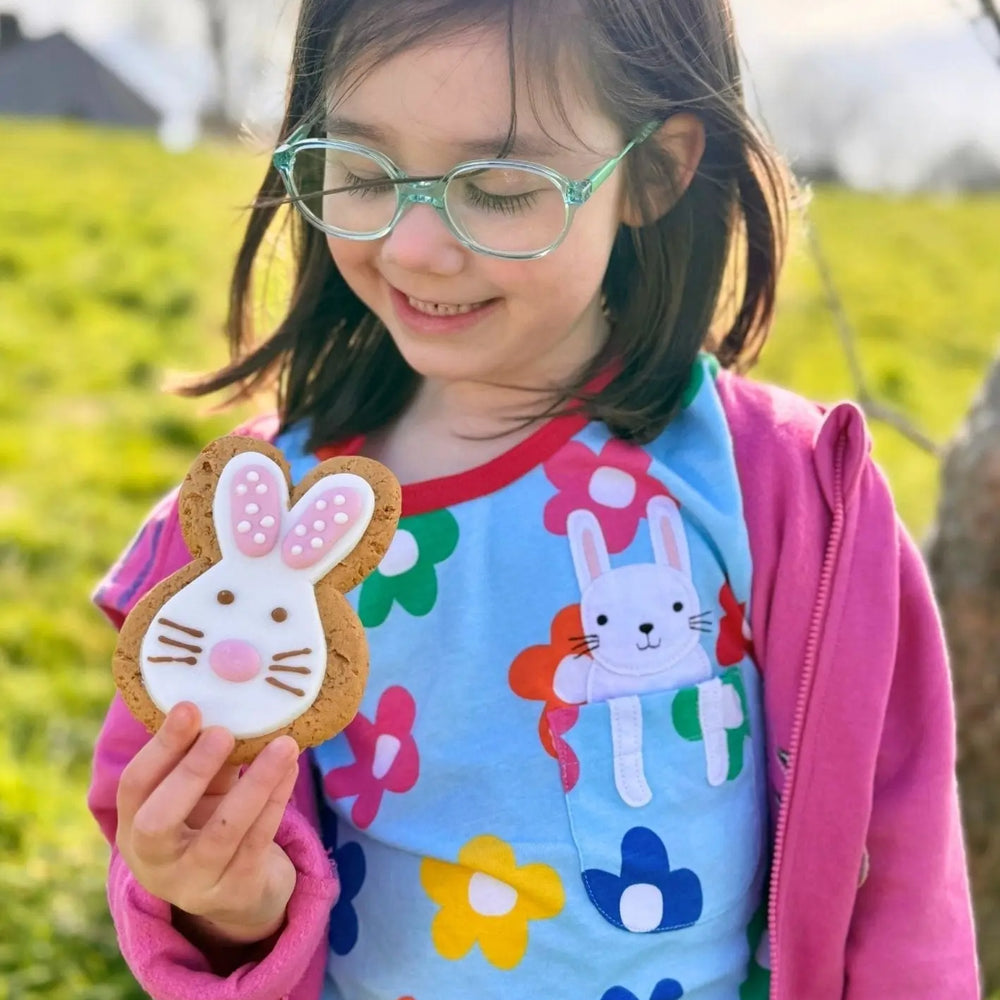 Organic Rainbow Bloom Bunny Pocket Applique Short-Sleeved T-Shirt Toby Tiger