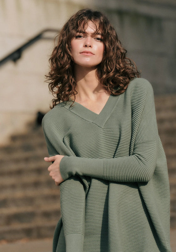 Paisie V-Neck Ribbed Jumper Paisie