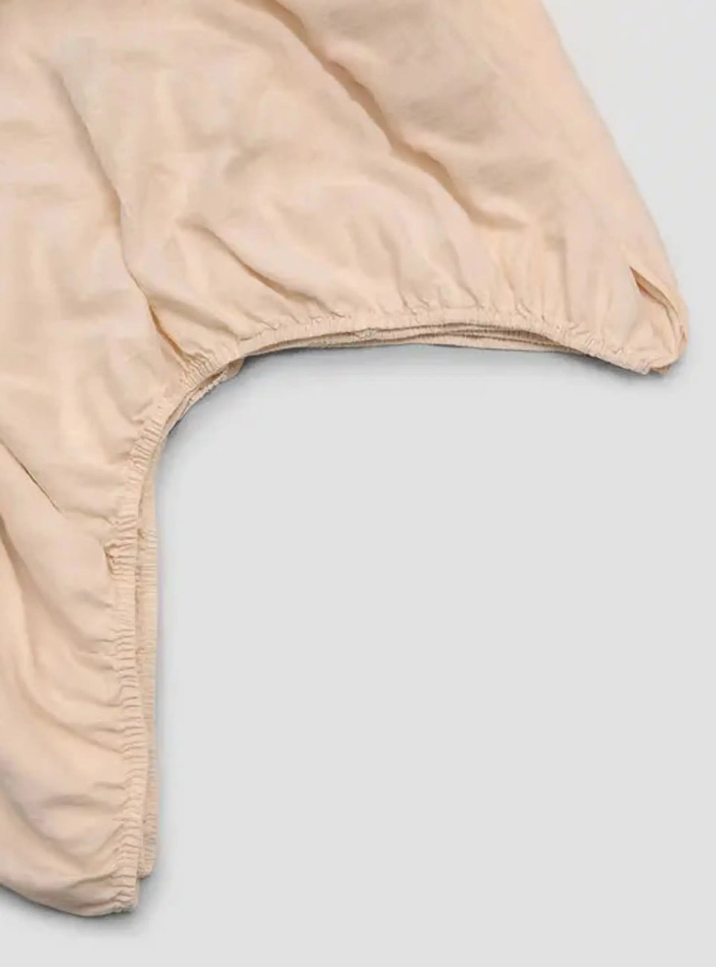Pearl Linen Fitted Sheet Piglet