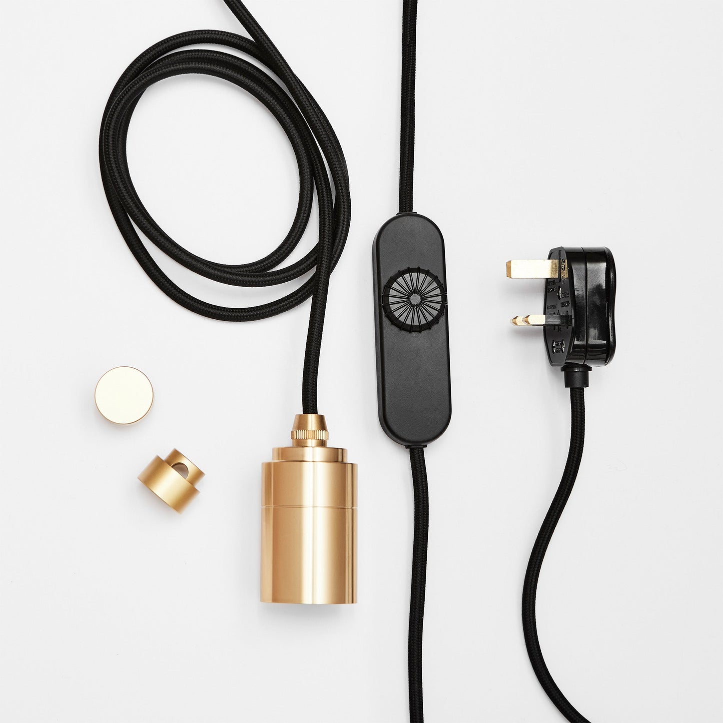 Oblo Plug-In Pendant in Brass Tala