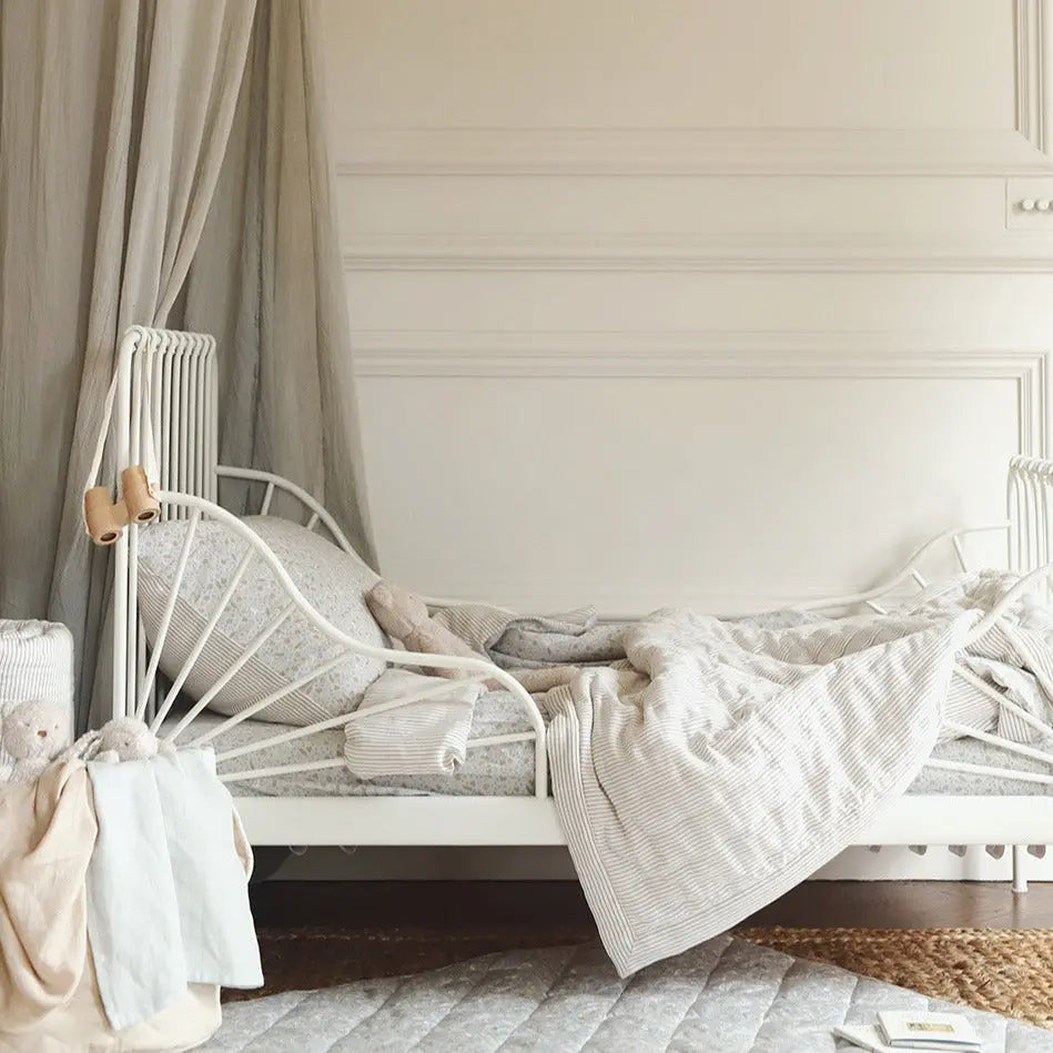 Quilted Bedspread - Natural Stripe Avery Row