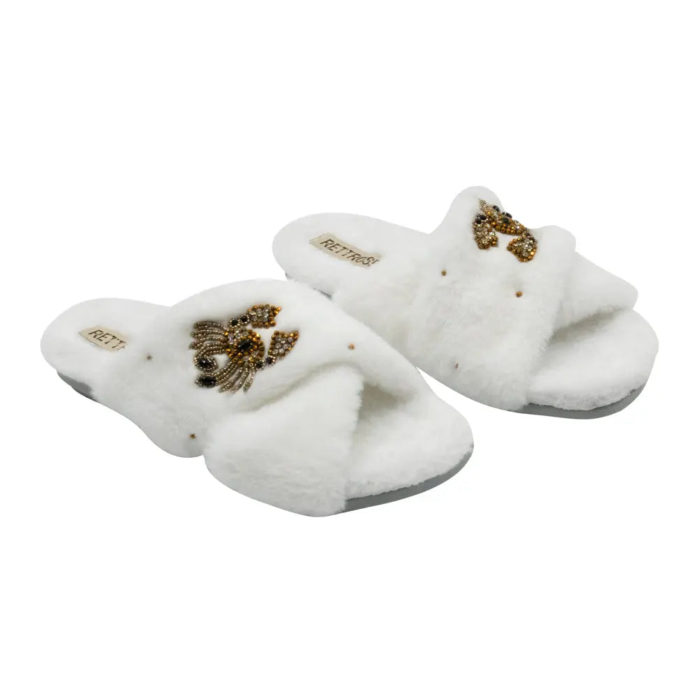 RETTROSE Sophie Women’s White Luxury Faux Fur Slippers – Handmade Plush Indoor Slippers with Diamanté Crab Embellishment | Elegant Cream-Colored Lounge Footwear Rettrose