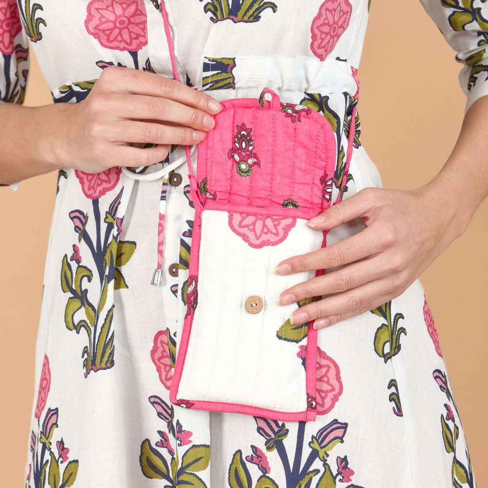 Rosette Bloom Crossbody Phone Bag inara