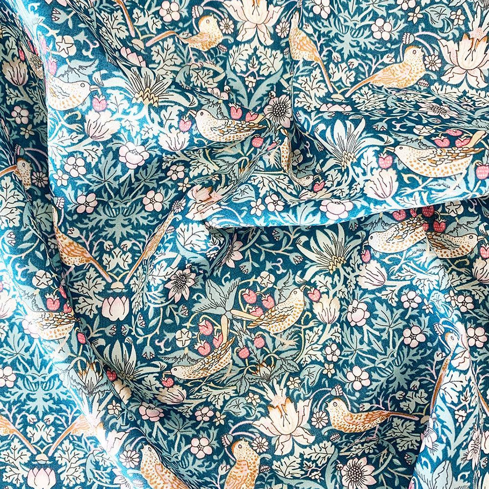 STRAWBERRY THIEF Liberty Bedding Coco & Wolf