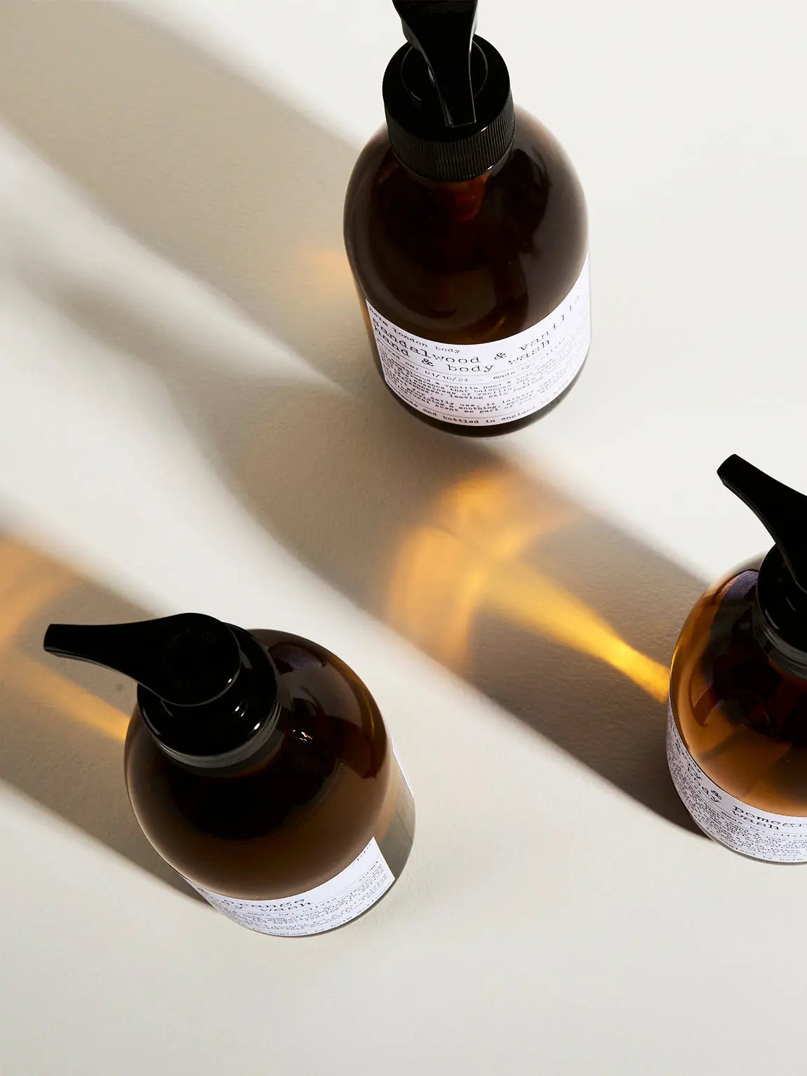 Sandalwood & Vanilla Hand & Body Set - 600ml Helm London