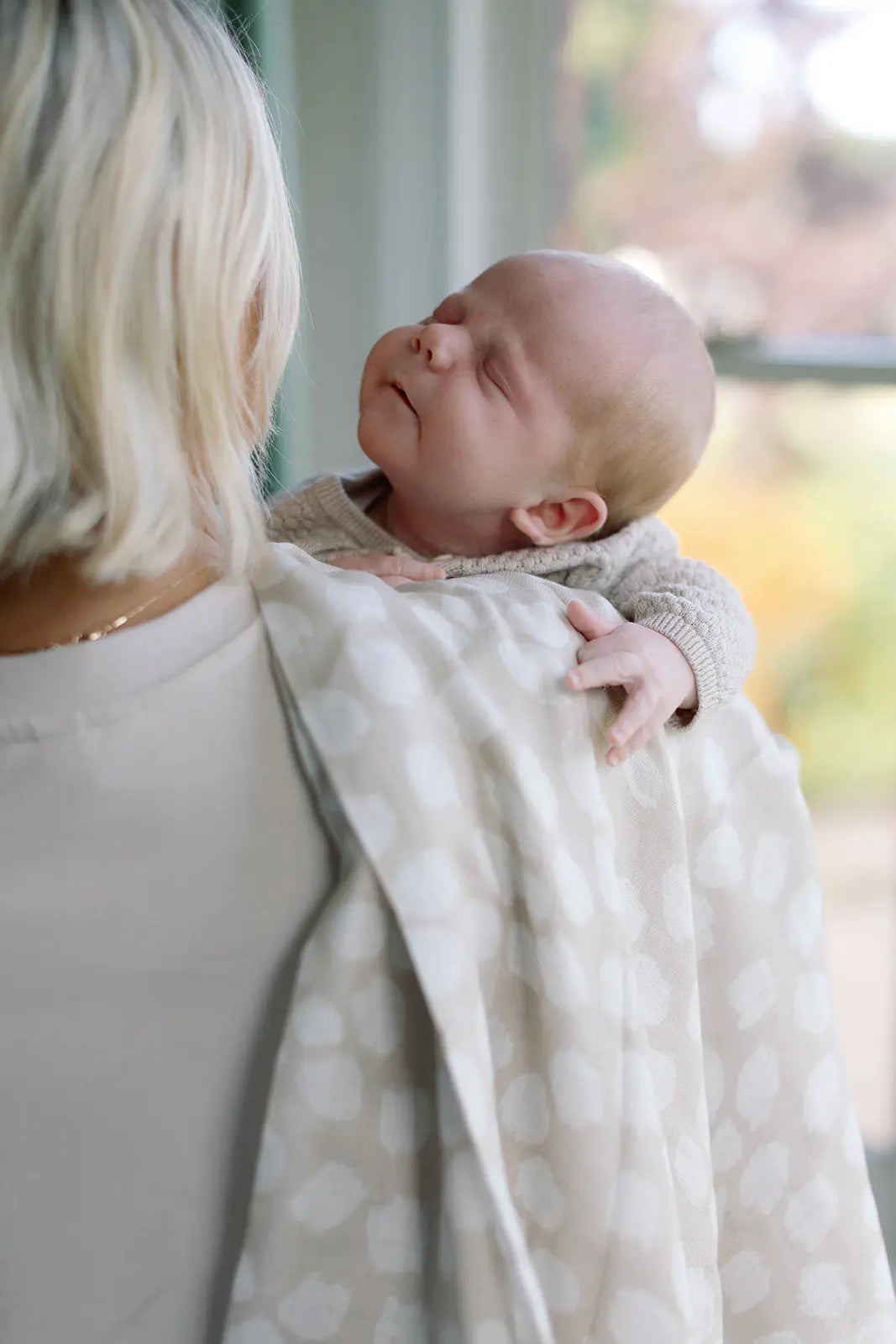 Scallop Large Swaddle Muslin Ralphie Bear