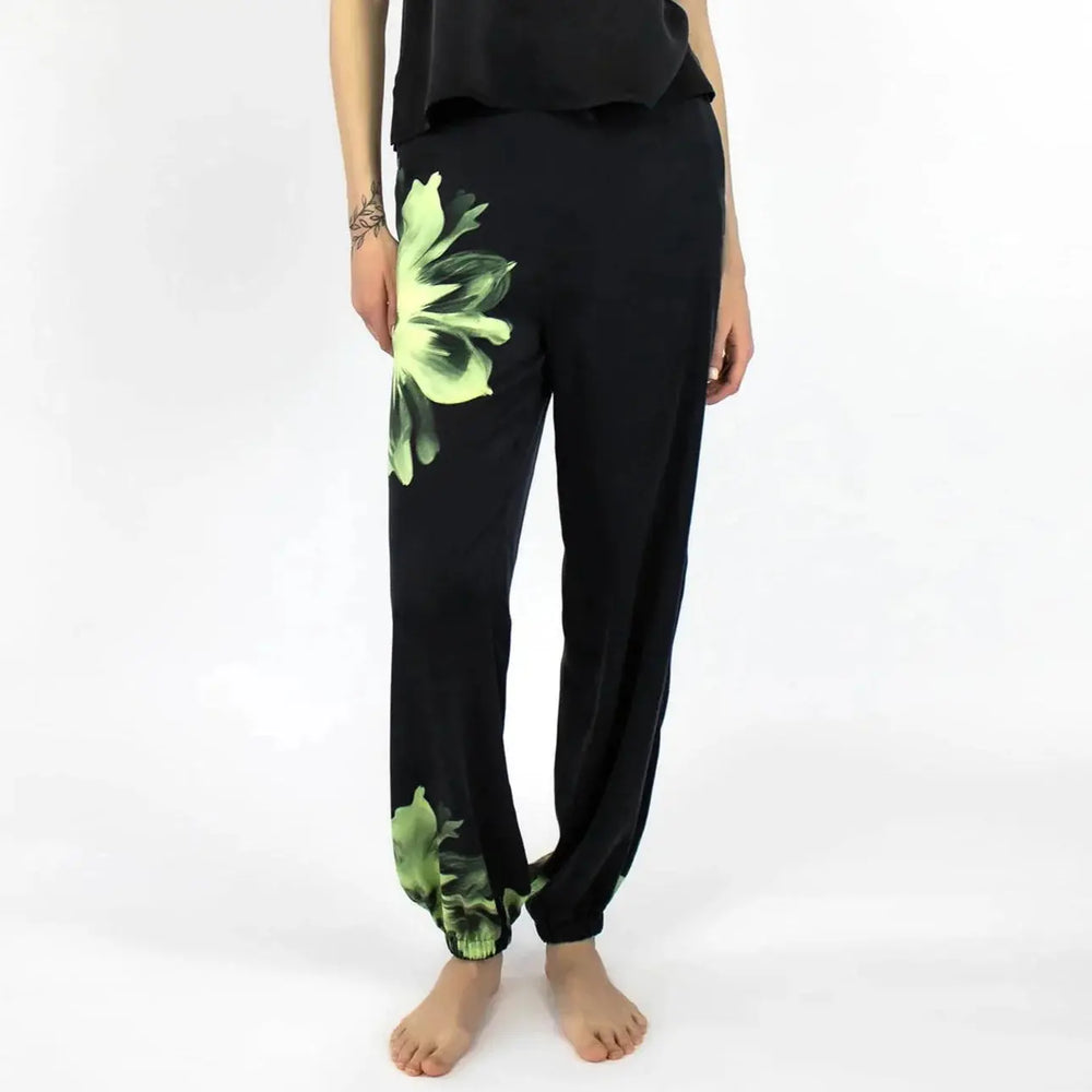 Silk Dreamscape Pyjama Pants Black Flower NOKAYA
