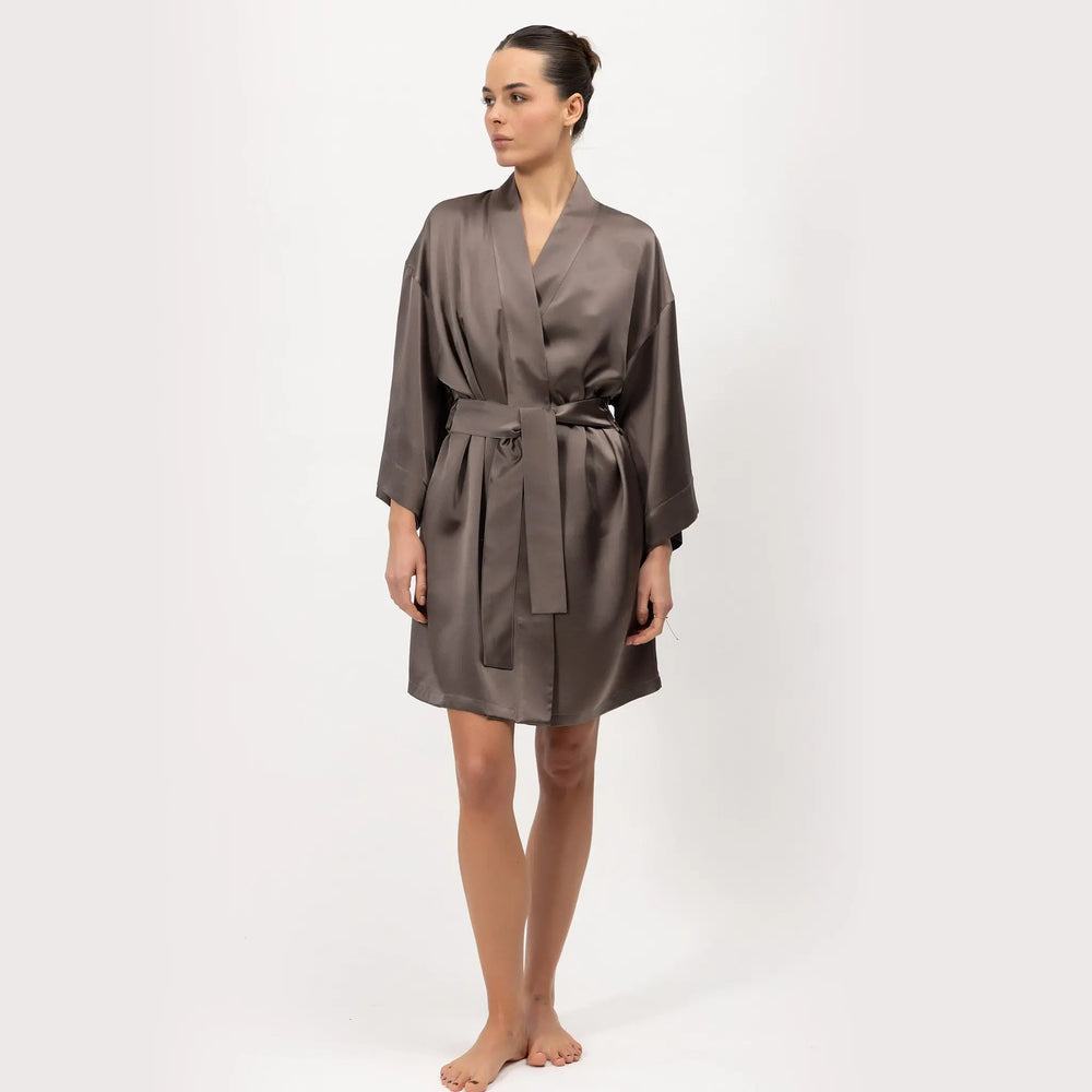 Silk Short Kimono-style Robe The Lady NOKAYA