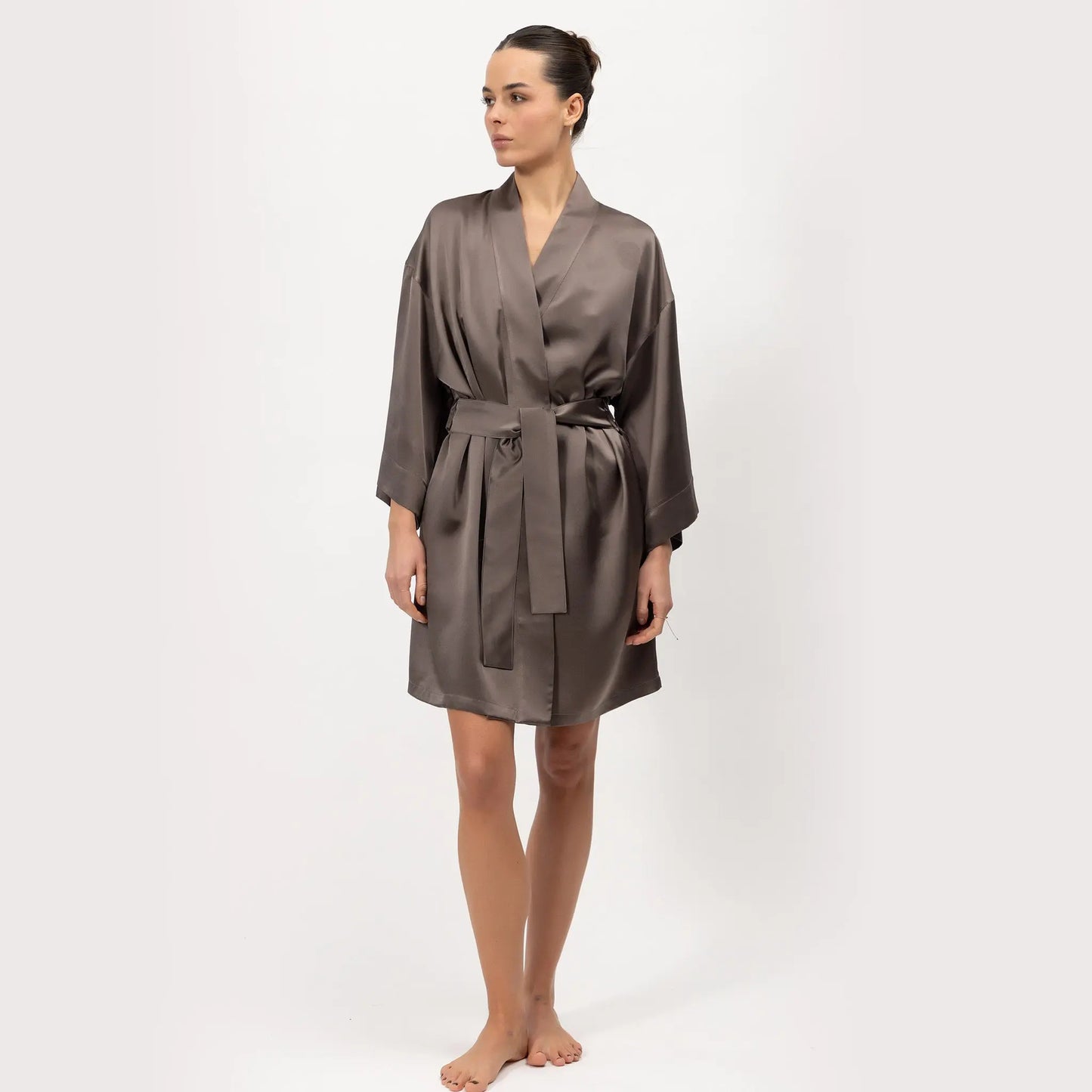 Silk Short Kimono-style Robe The Lady NOKAYA