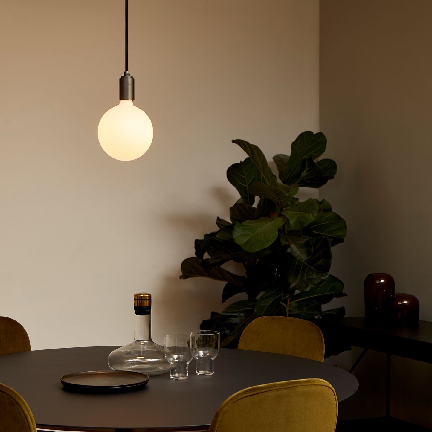 Sphere IV Pendant Light in Graphite Tala