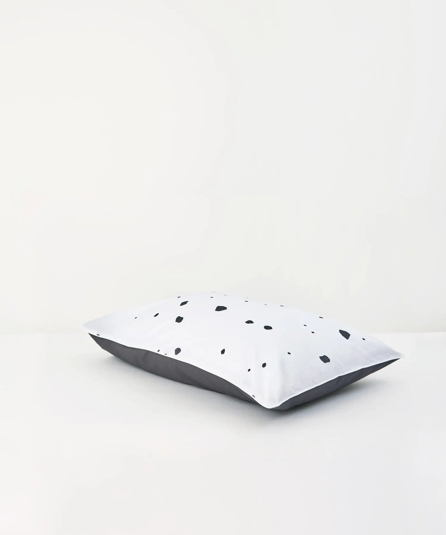 Spotty and Charcoal Tencel Cotton Pillowcase Undercover