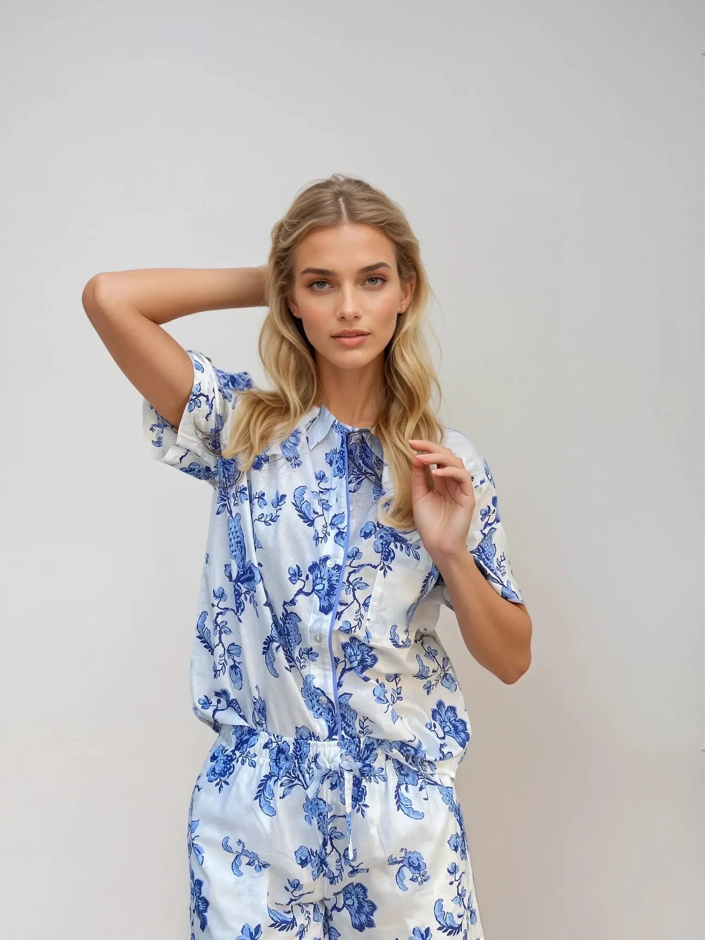 St. Ignacio Short Sleeve Pyjama Set — Organic Cotton, White/Blue Print AMOKA DALO