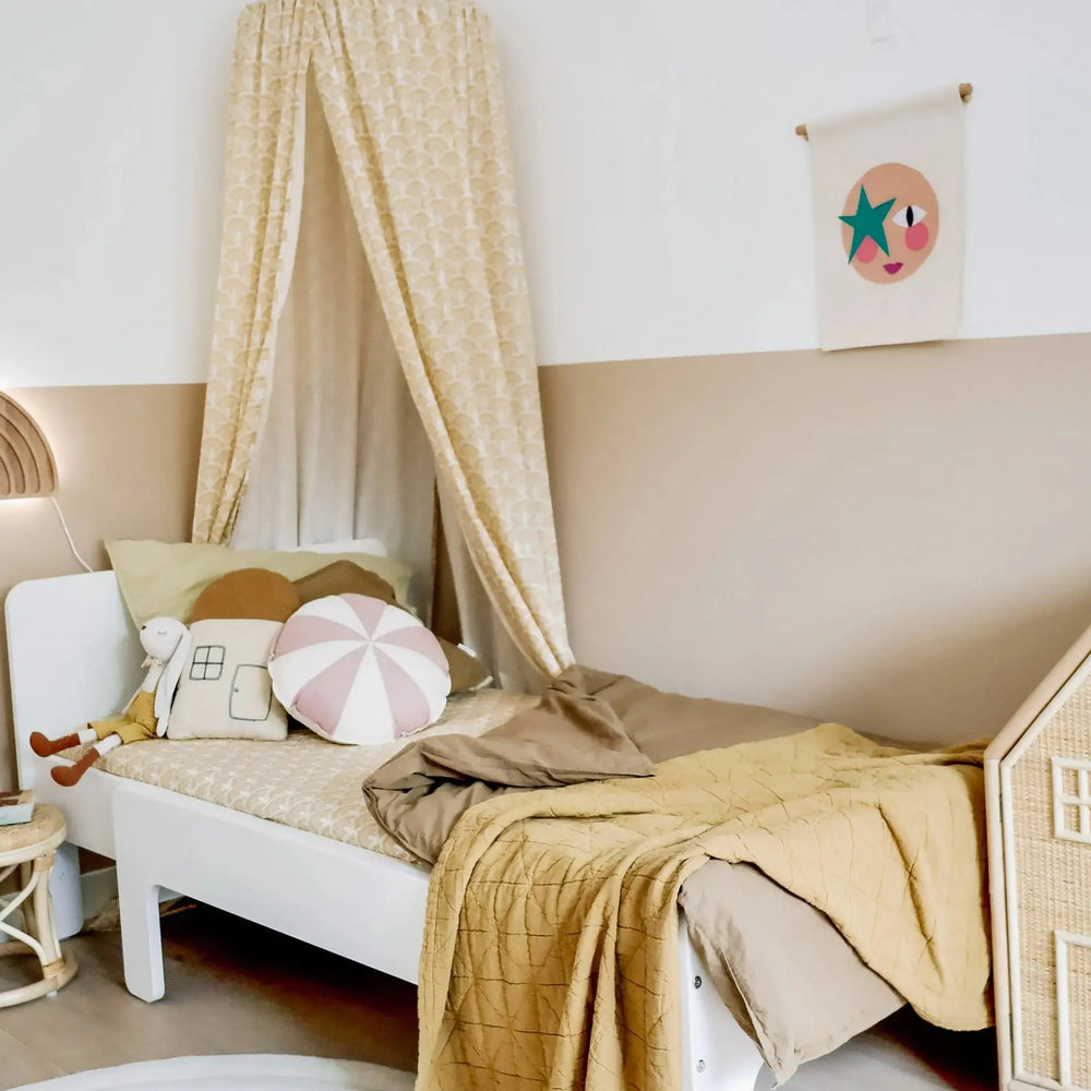 Sunrise Bed Canopy Moozle
