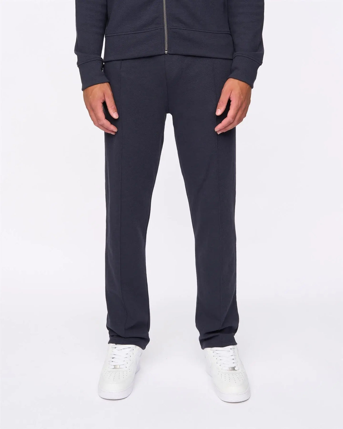 Tames Joggers Navy Duck and Cover