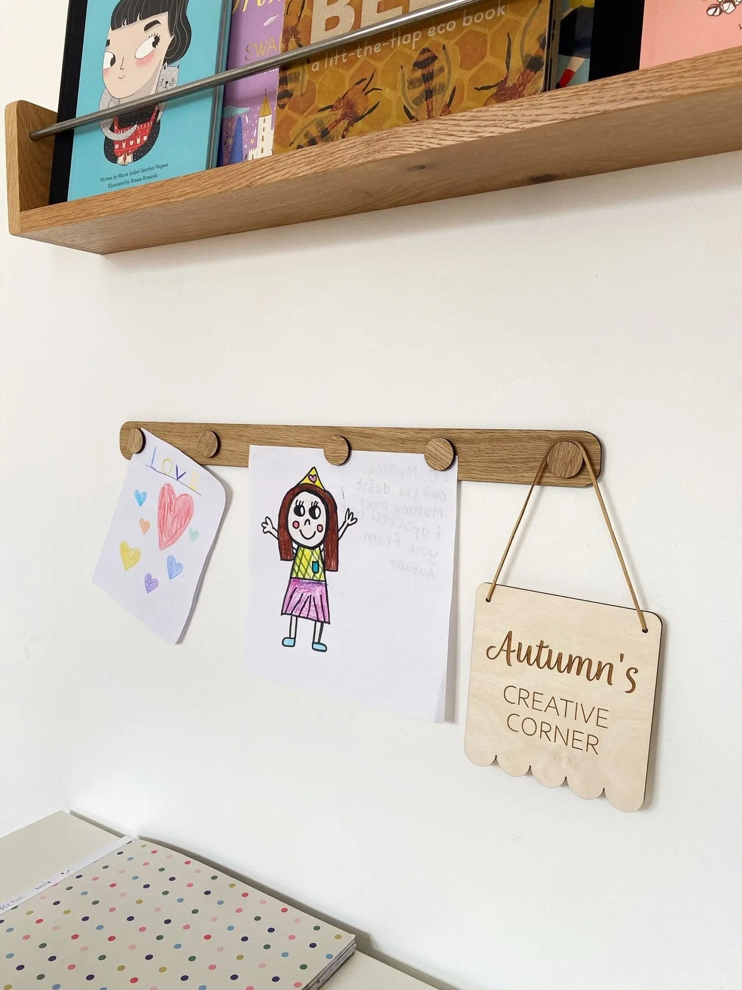 The Art Display Bar - Straight - Oak Autumns Corner