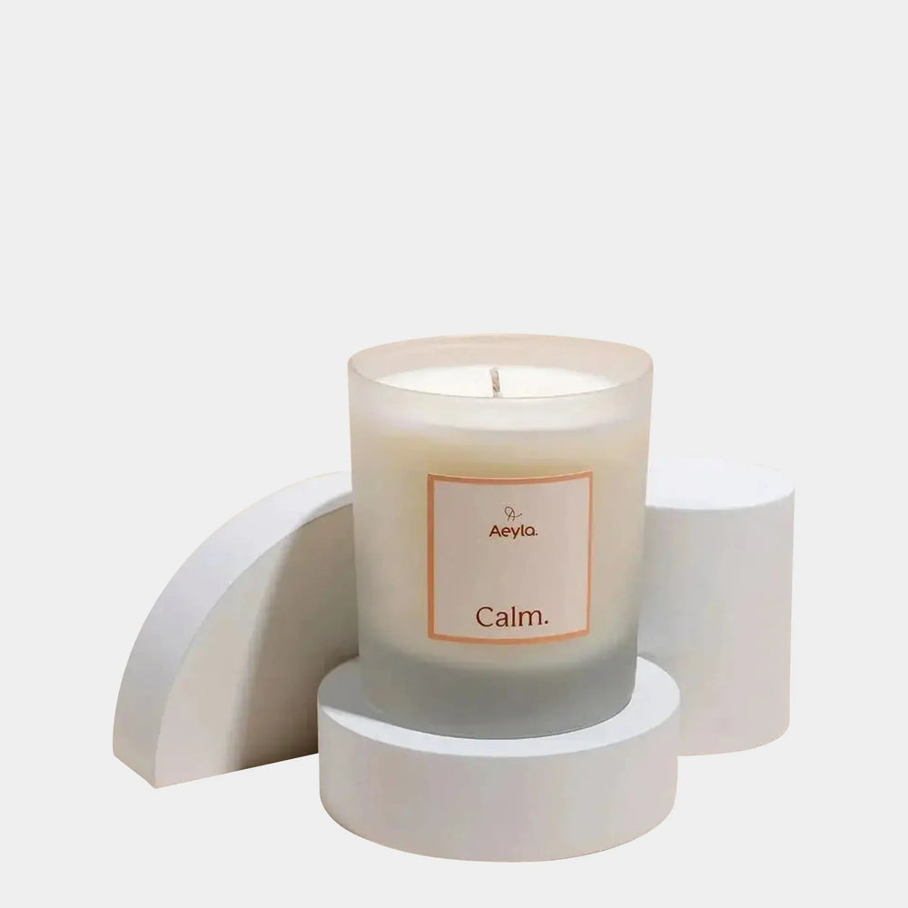 The Calm Candle - 220g Aeyla