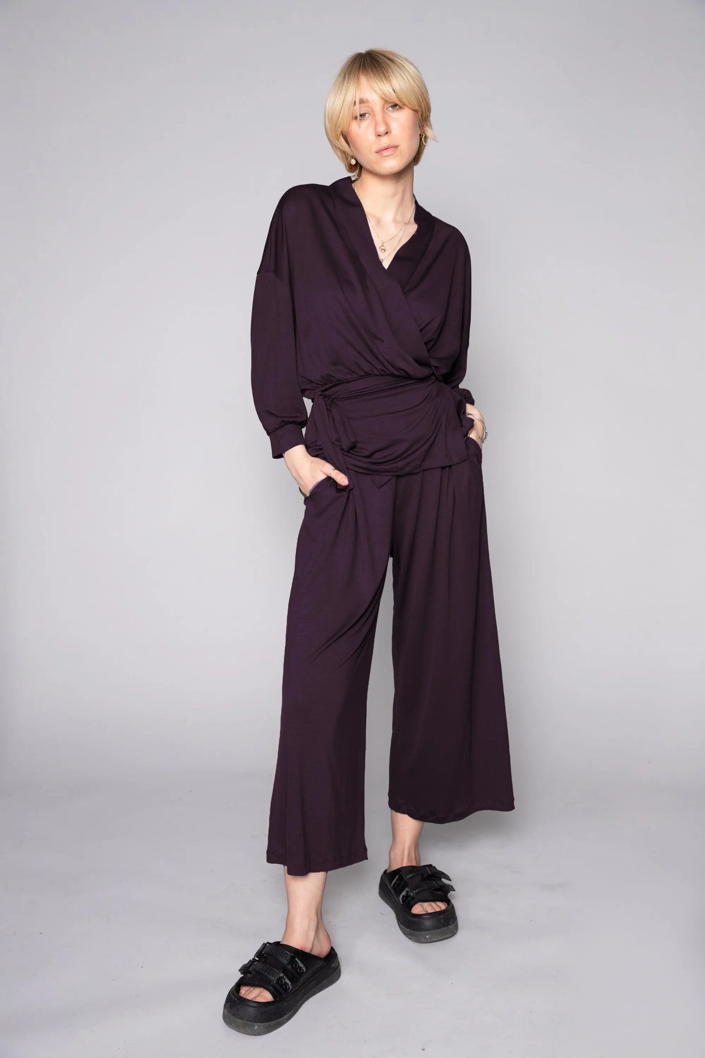 The Cropped Flow Pants AWAN (As We Are Now)